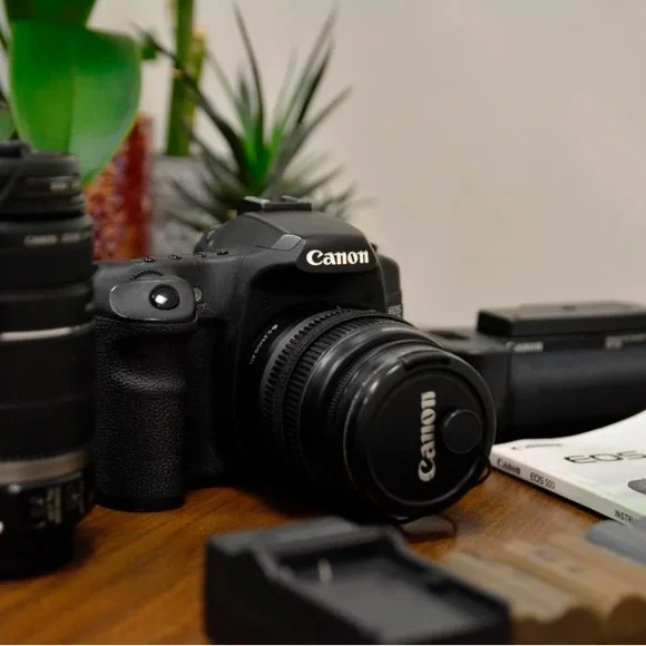 Canon EOS 50D Black Digital Camera Kit - Picture 5 of 15